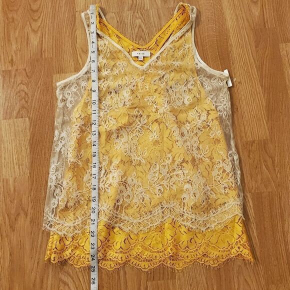 Reiss Kodi Double Layered Lace Top size 2 in Yellow - NEW - Picture 9 of 12